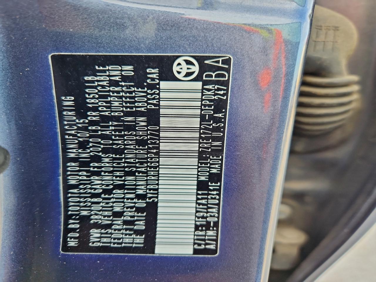 Toyota Corolla L Image 6