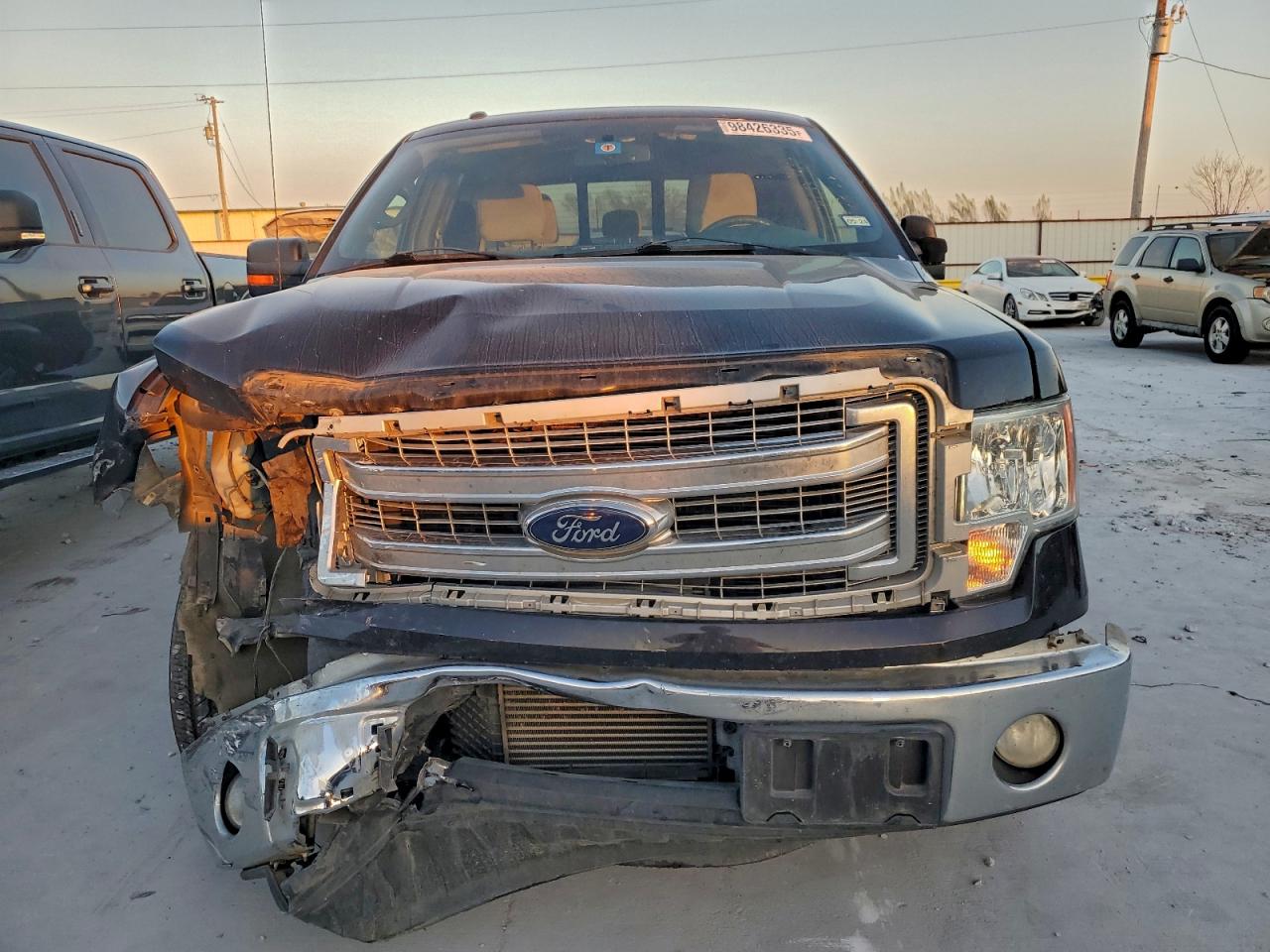 Ford F-150 Supercrew Image 10