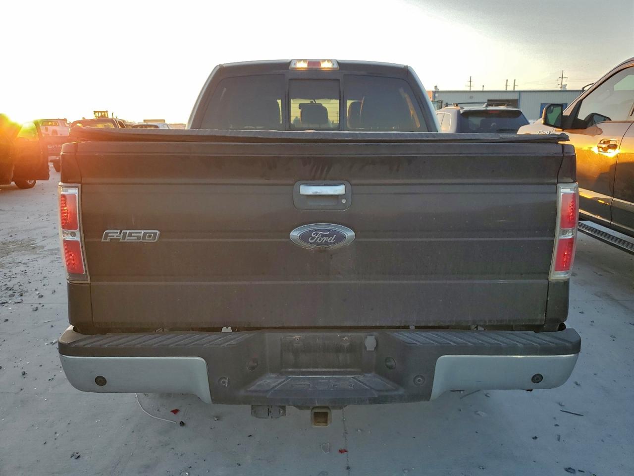 Ford F-150 Supercrew Image 3