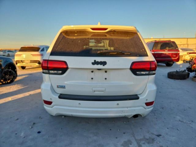 Jeep Grand Cherokee Laredo Image 3