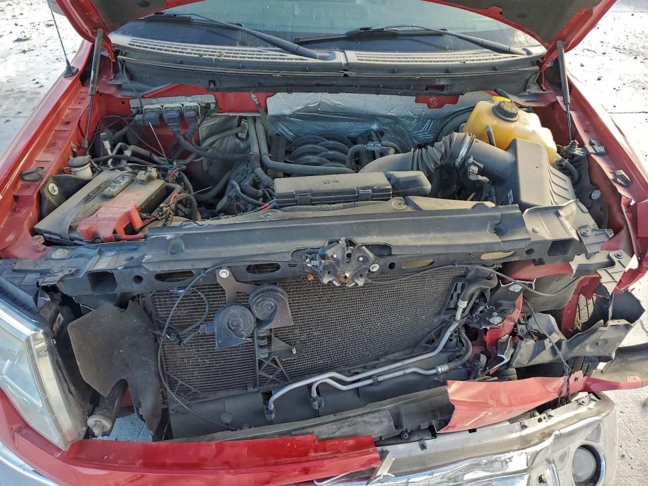 Ford F-150 Super Cab Image 11