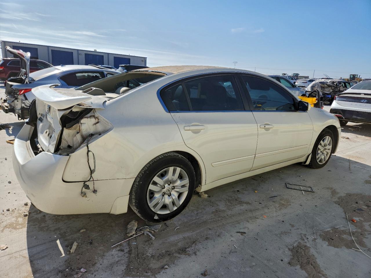 Nissan Altima 2.5 Image 12