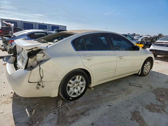 Nissan Altima 2.5 Image 12