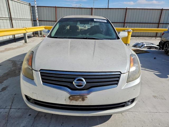 Nissan Altima 2.5 Image 2