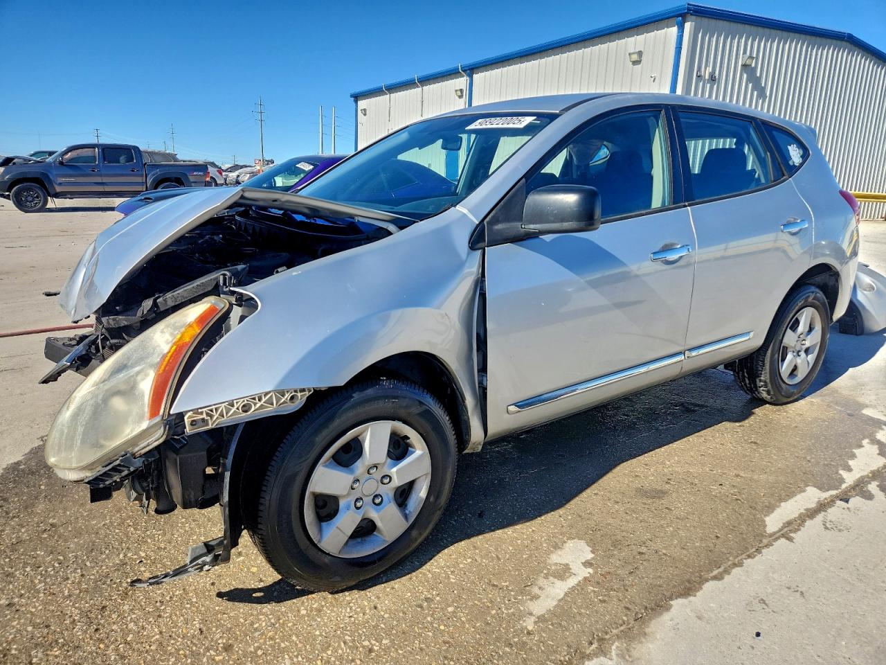 Nissan Rogue S Image 1