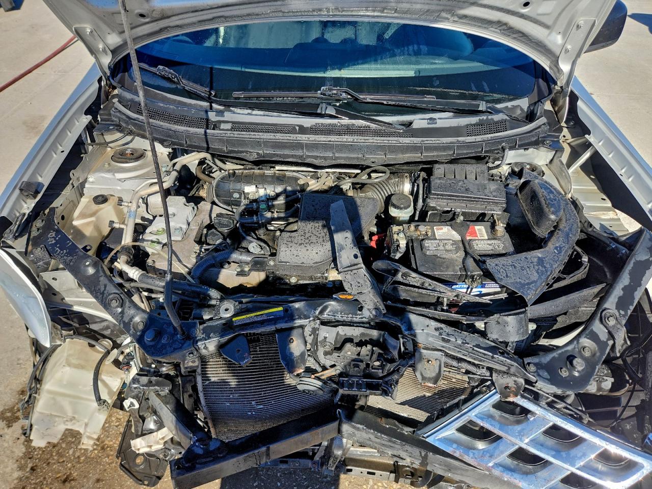 Nissan Rogue S Image 6