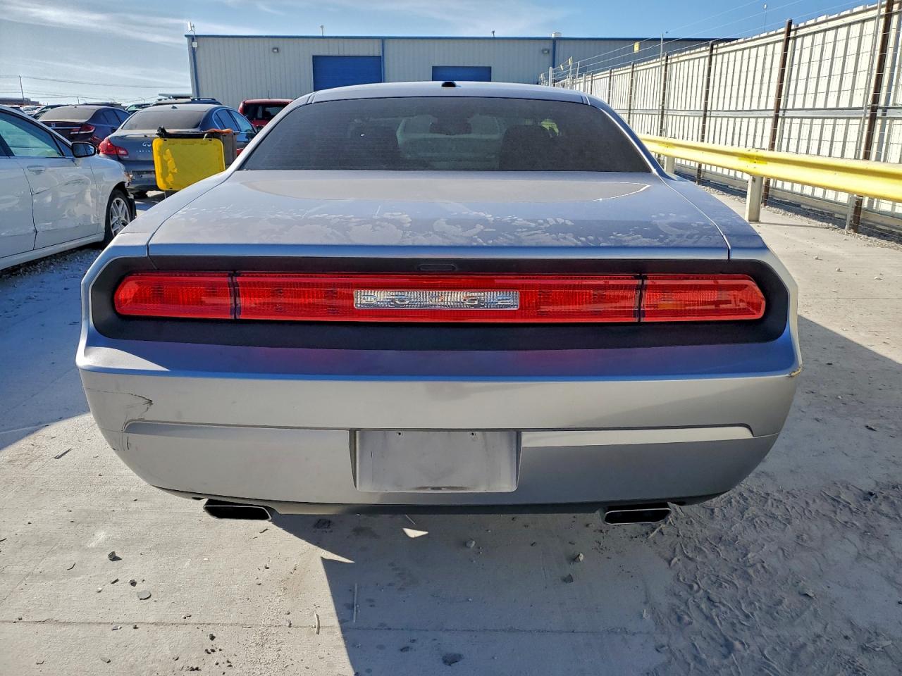 Dodge Challenger Sxt Image 3