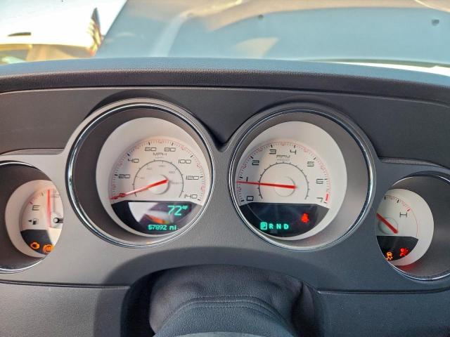 Dodge Challenger Sxt Image 9