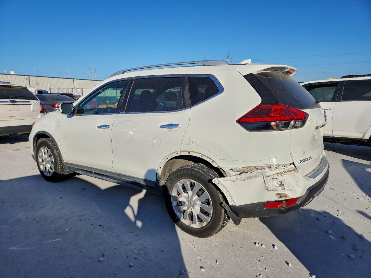 Nissan Rogue S Image 11