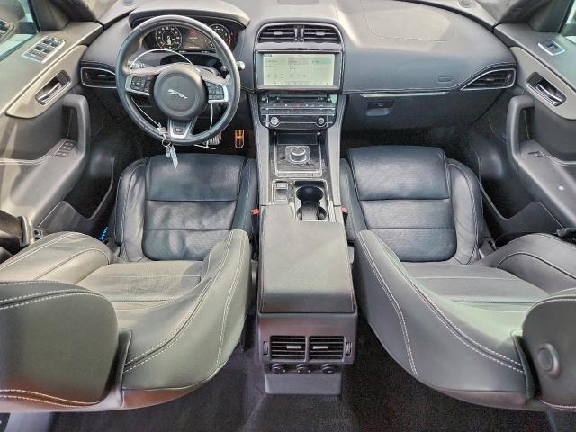 Jaguar F-PACE S Image 10