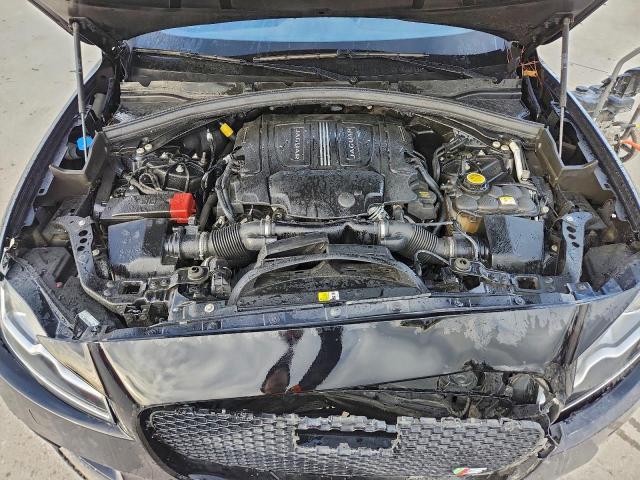 Jaguar F-PACE S Image 9