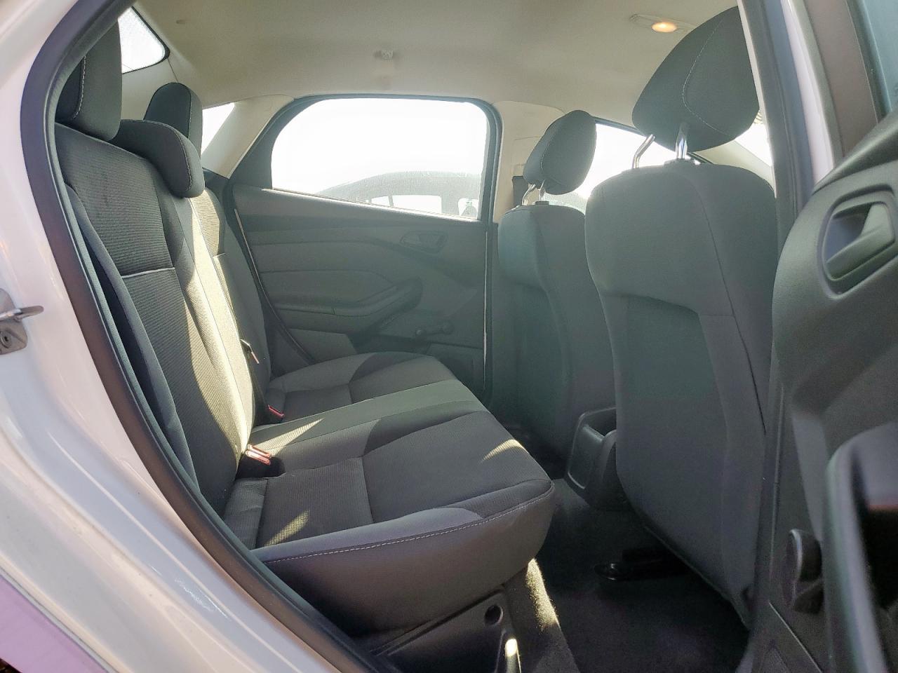 Ford Focus S Image 7