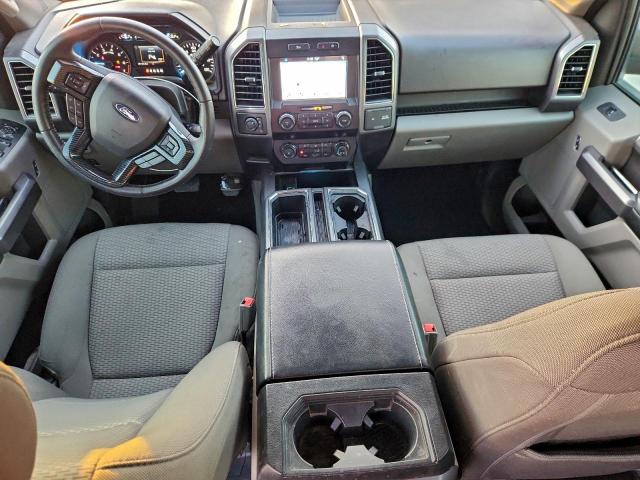 Ford F-150 Supercrew Image 6