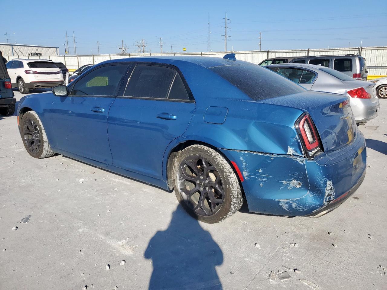 Chrysler 300 Touring Image 4