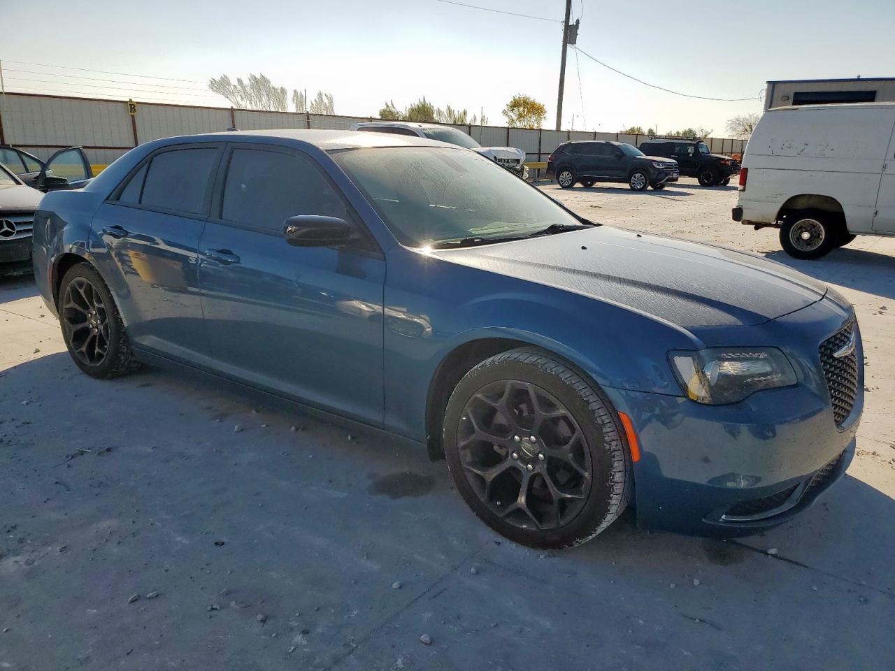 Chrysler 300 Touring Image 3