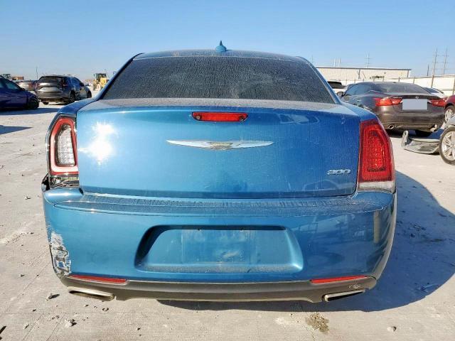 Chrysler 300 Touring Image 5