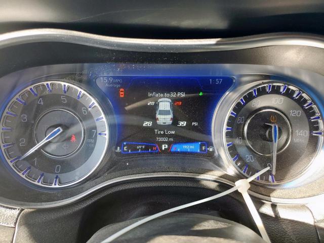 Chrysler 300 Touring Image 12